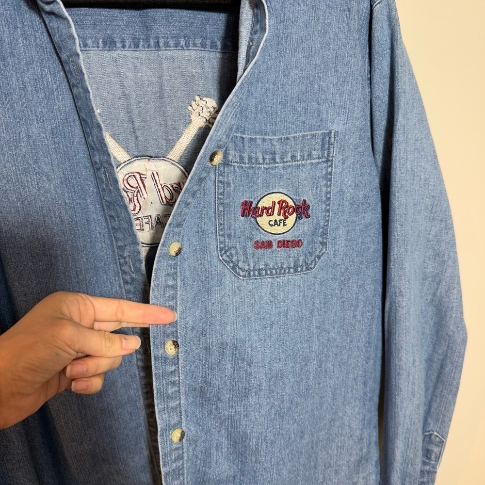 Vintage Hard Rock Cafe Denim Unisex Long Sleeve top size XL 100% cotton - Picture 2 of 12